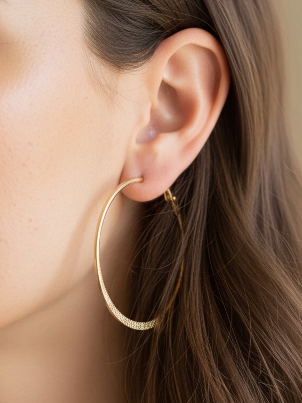 “New York Classic” Textured Simple Hoop Earrings